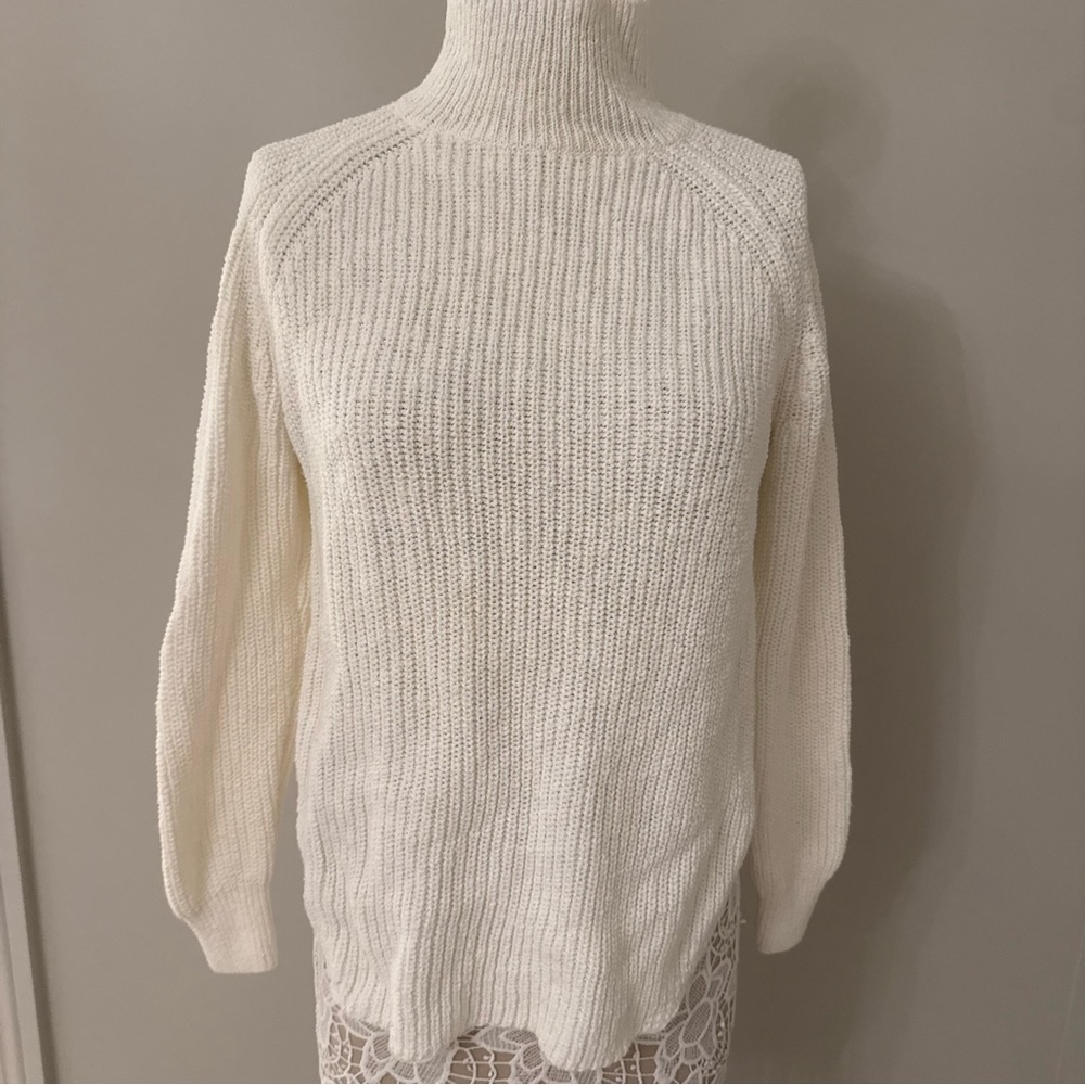 Maeve White turtleneck knit sweater size small